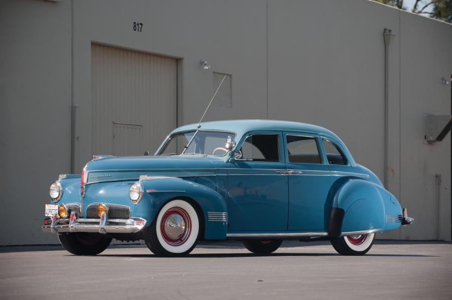  Studebaker Commander Delux-Tone Cruising Sedan 1941 года  (фото 10 из 13)